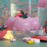 Load image into Gallery viewer, Mini Strawberry Froggies Jelly Soap
